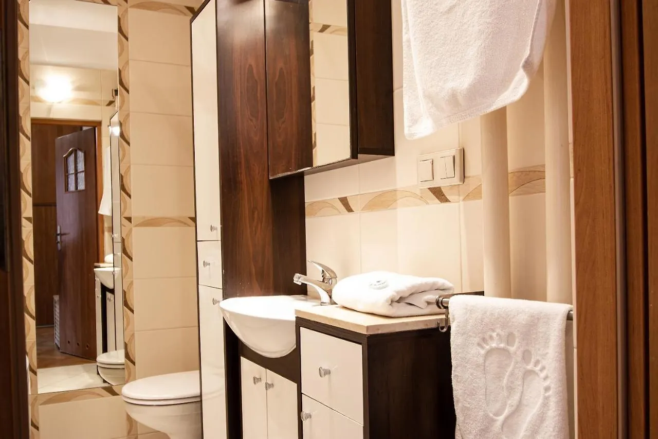 Swietojanska Old Town Apartment Warsaw