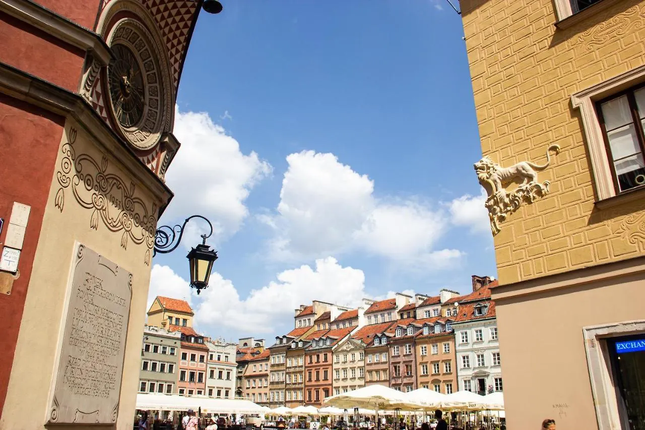 Swietojanska Old Town Apartment Warsaw