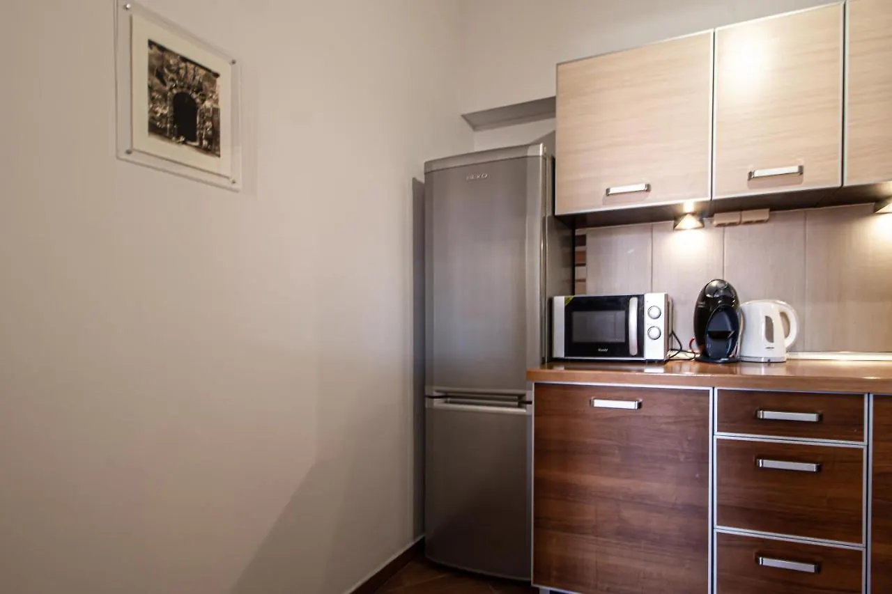 Swietojanska Old Town Apartment Warsaw